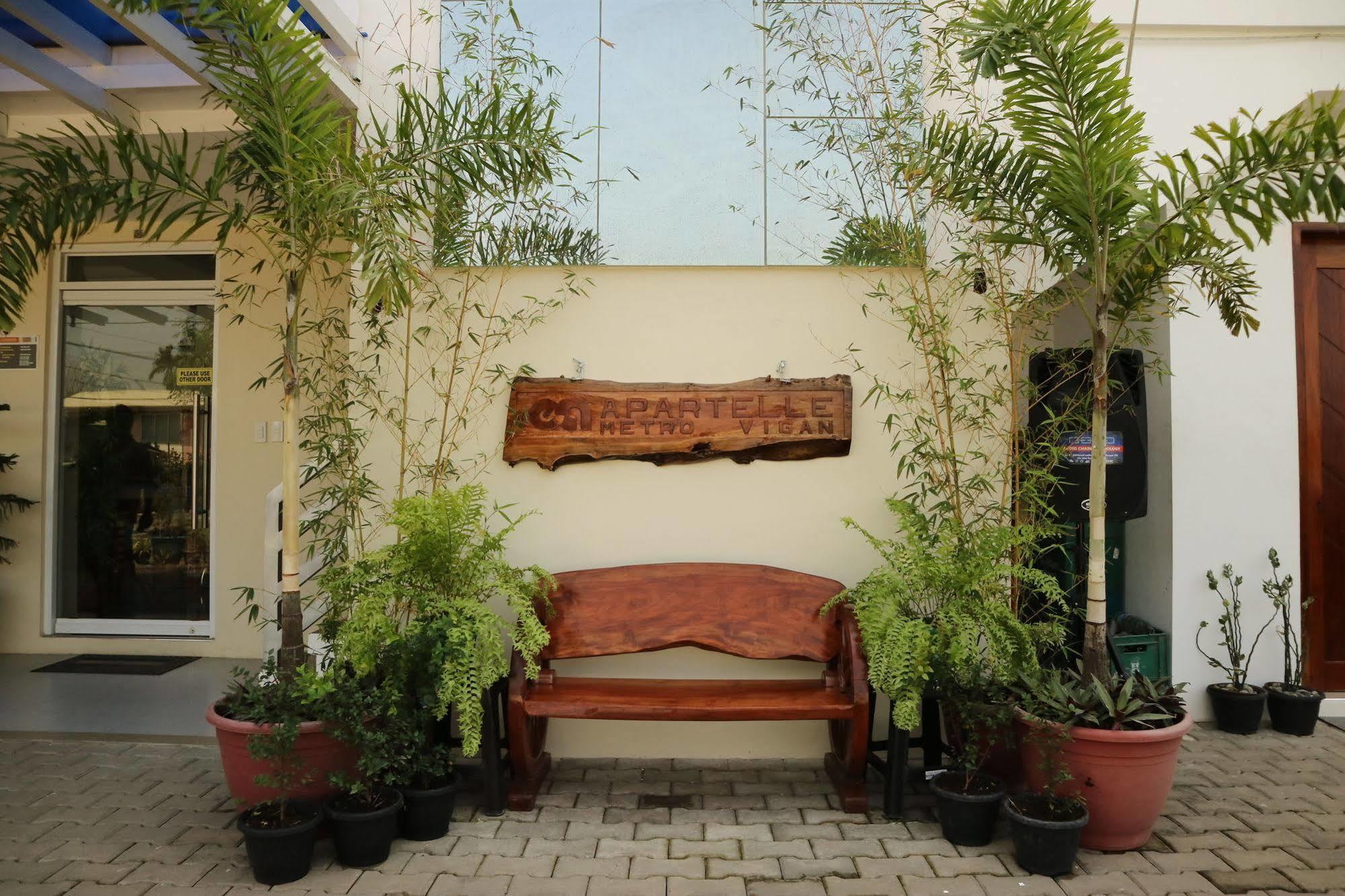 Ea Apartelle - Metro Vigan Exterior photo
