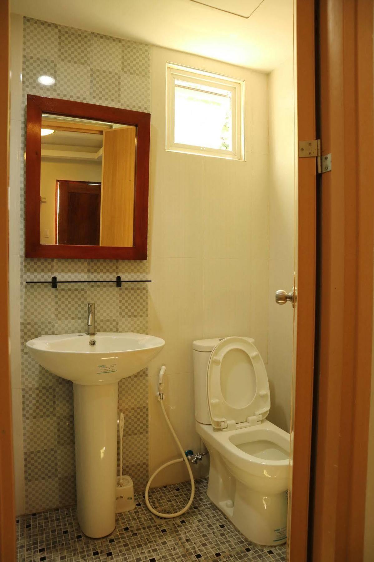 Ea Apartelle - Metro Vigan Exterior photo