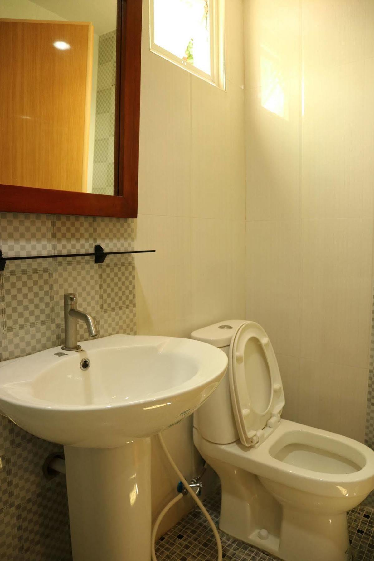 Ea Apartelle - Metro Vigan Exterior photo