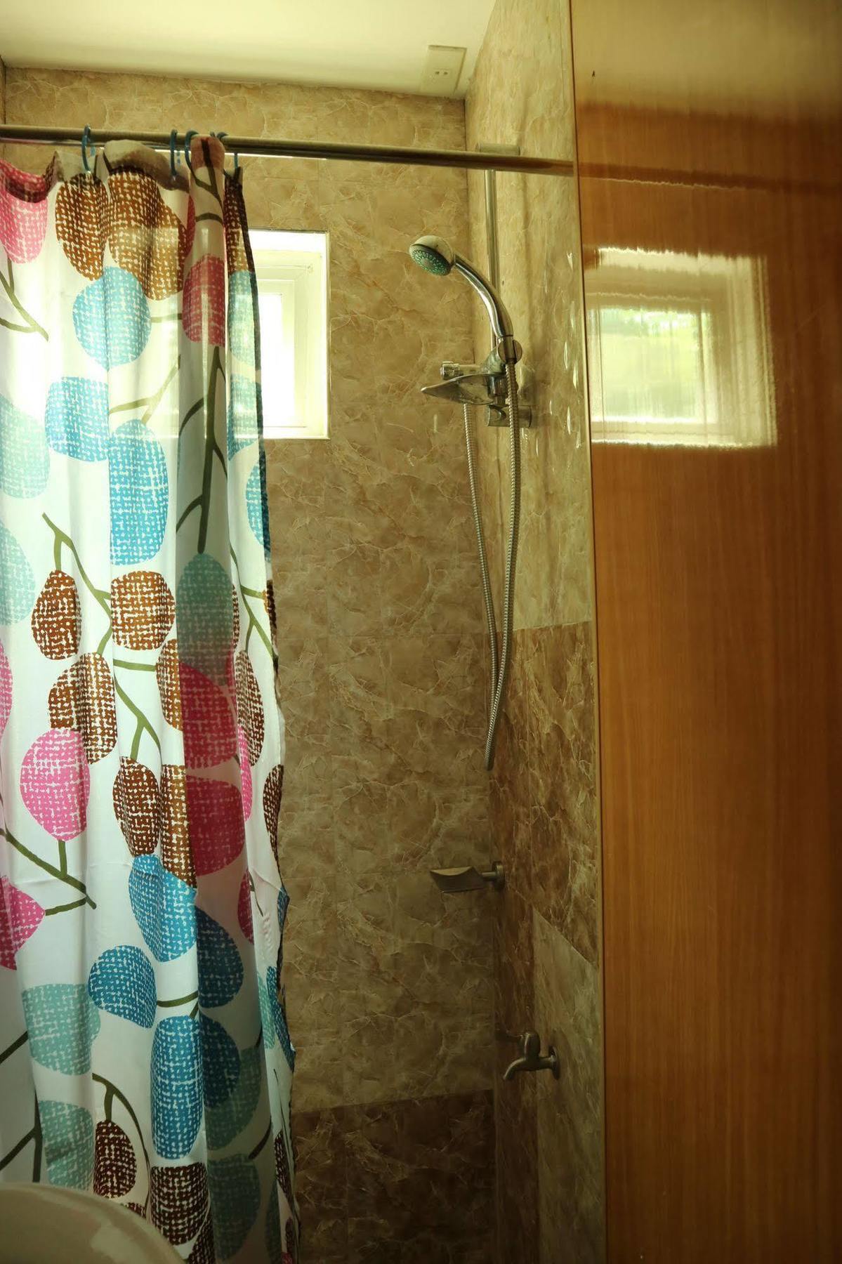 Ea Apartelle - Metro Vigan Exterior photo