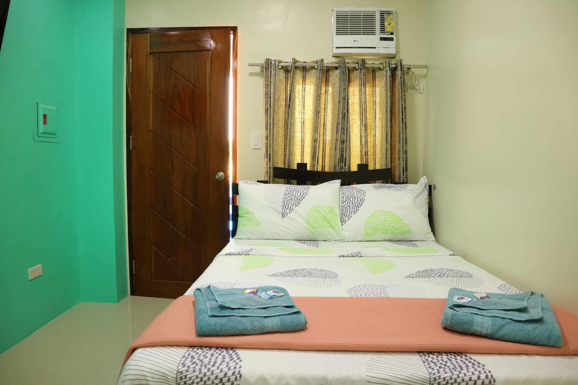 Ea Apartelle - Metro Vigan Exterior photo
